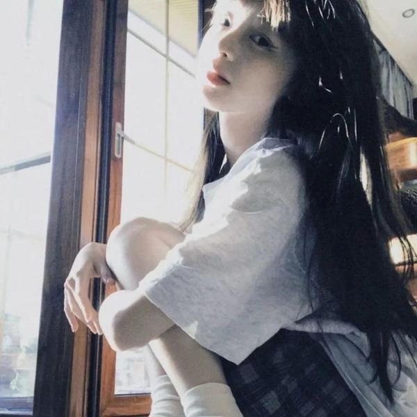 府上娶了个锦鲤新娘